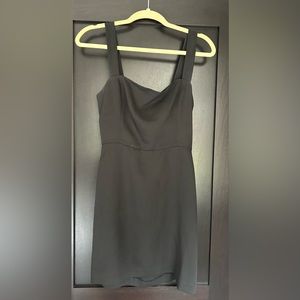 Aritzia Wilfred Aperature Tie-Back Dress. Size 8 - Black